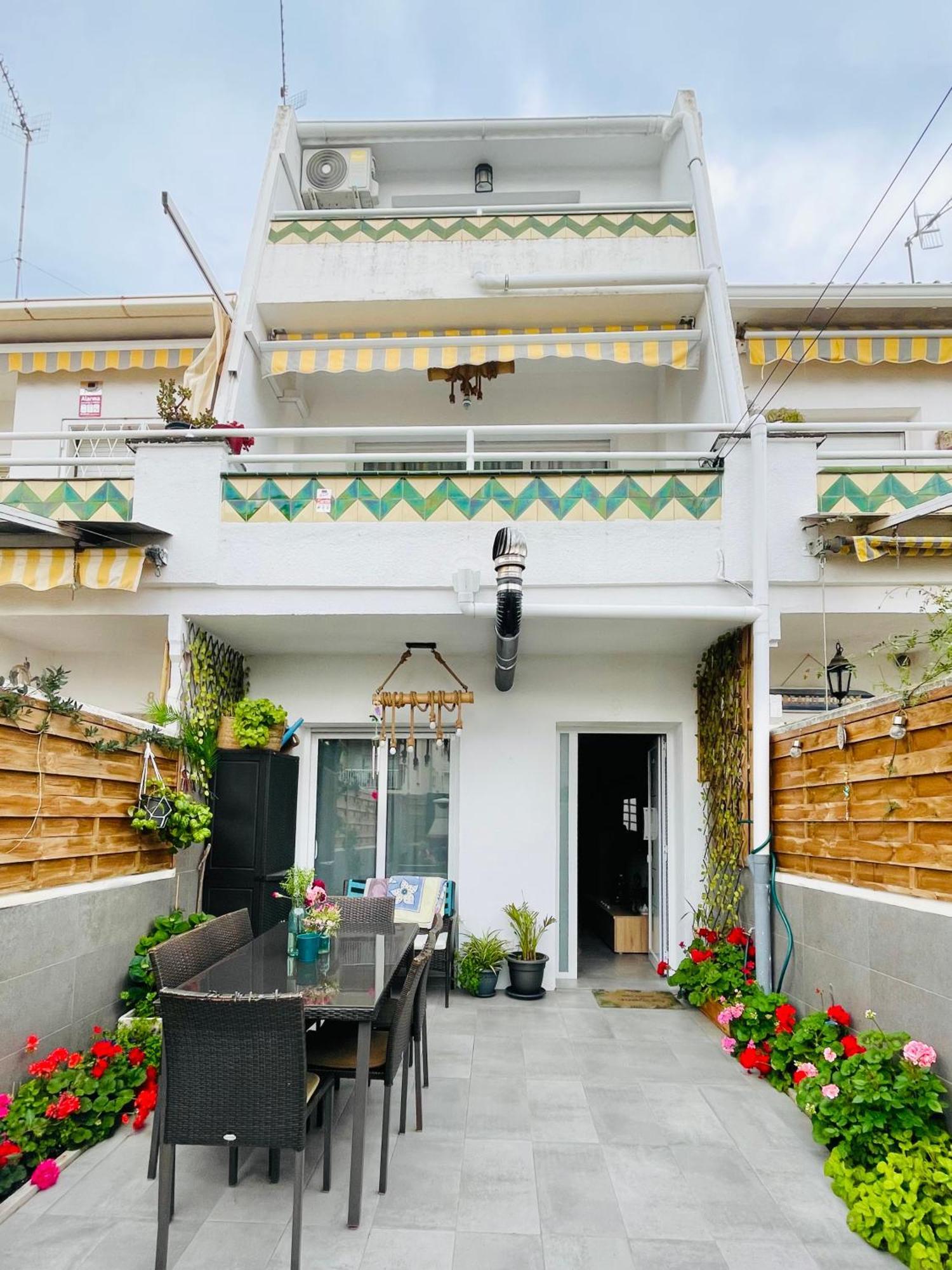 Villa Casita Unifamiliar Junto Al Mar Cunit Exterior foto